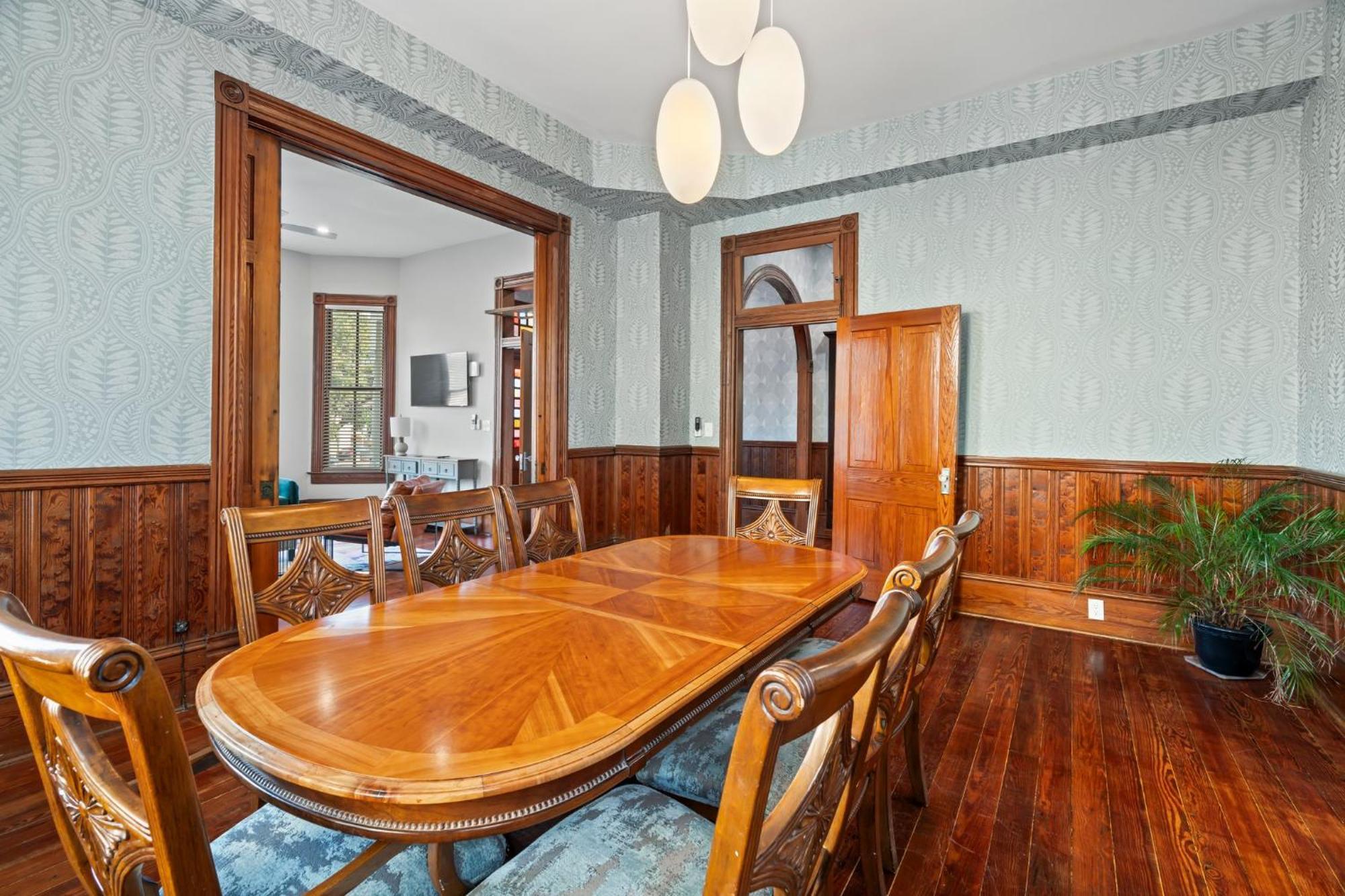 Historic Galveston Family Beach Home With 3 King Beds Exterior photo