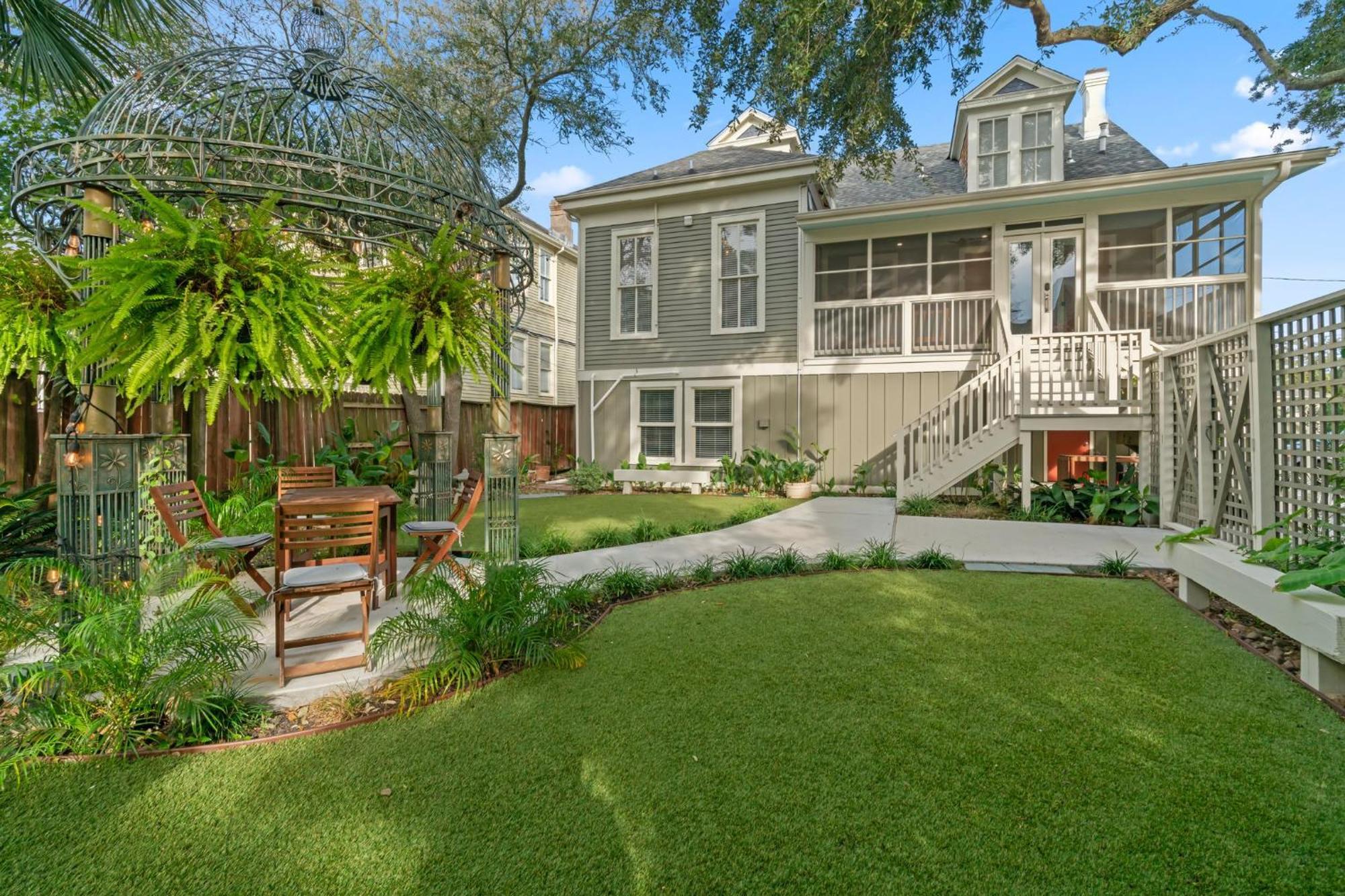 Historic Galveston Family Beach Home With 3 King Beds Exterior photo