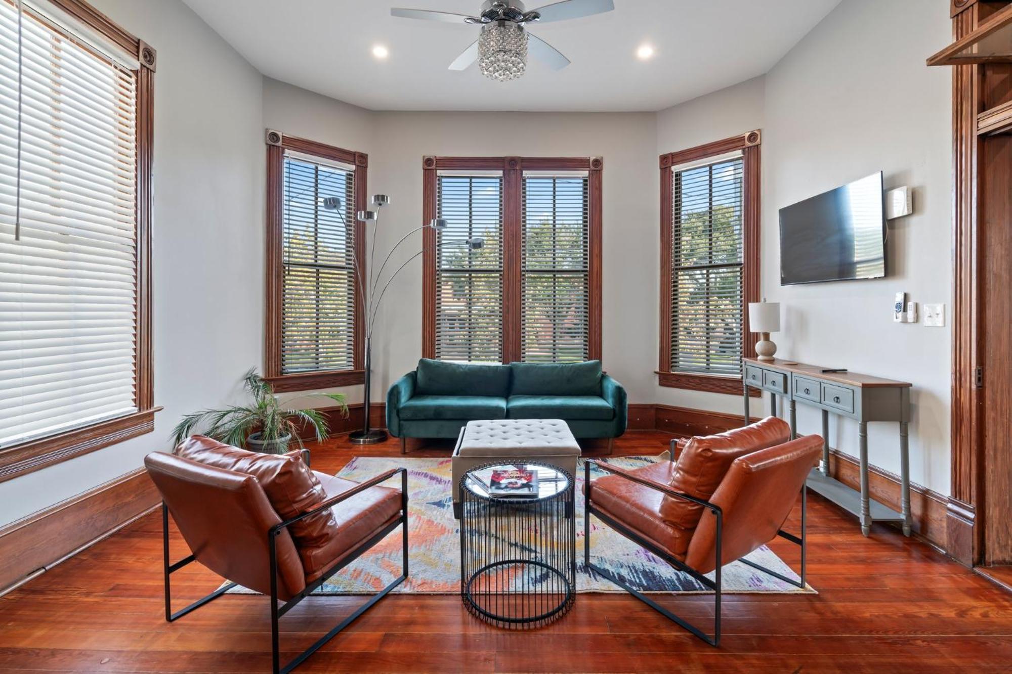 Historic Galveston Family Beach Home With 3 King Beds Exterior photo