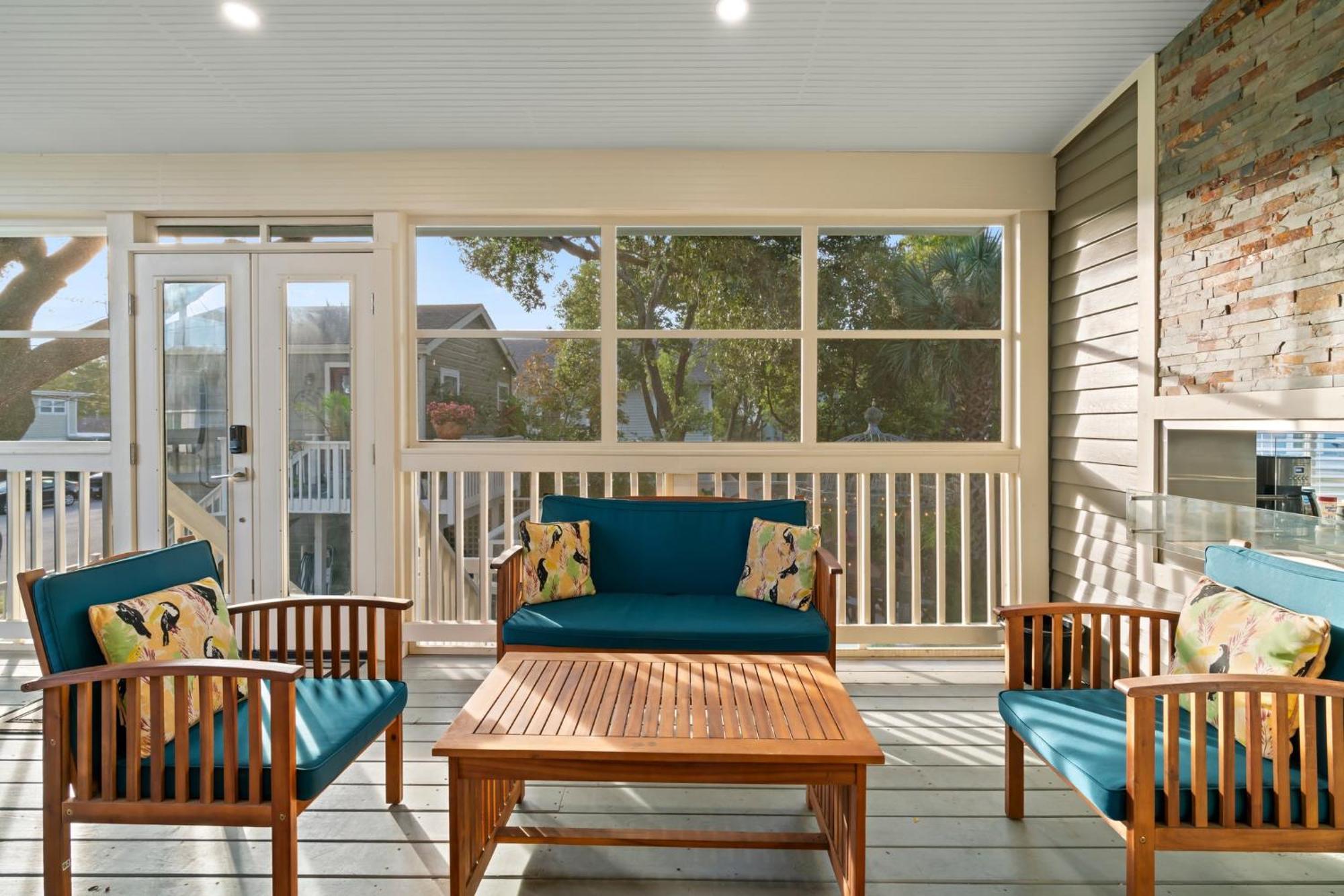 Historic Galveston Family Beach Home With 3 King Beds Exterior photo